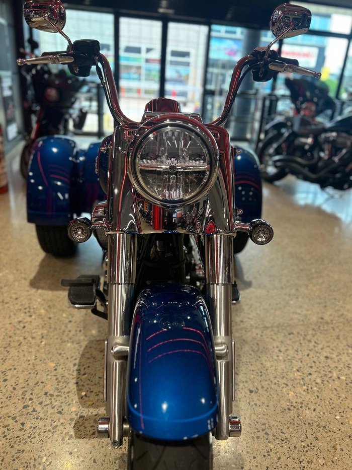 2022 Harley-Davidson Freewheeler 114 (FLRT) Freewheeler Blue