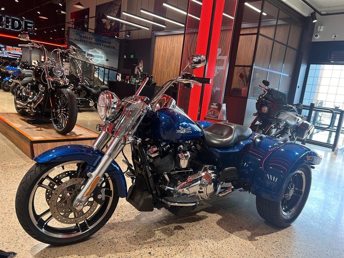 2022 Harley-Davidson Freewheeler 114 (FLRT) Freewheeler Blue