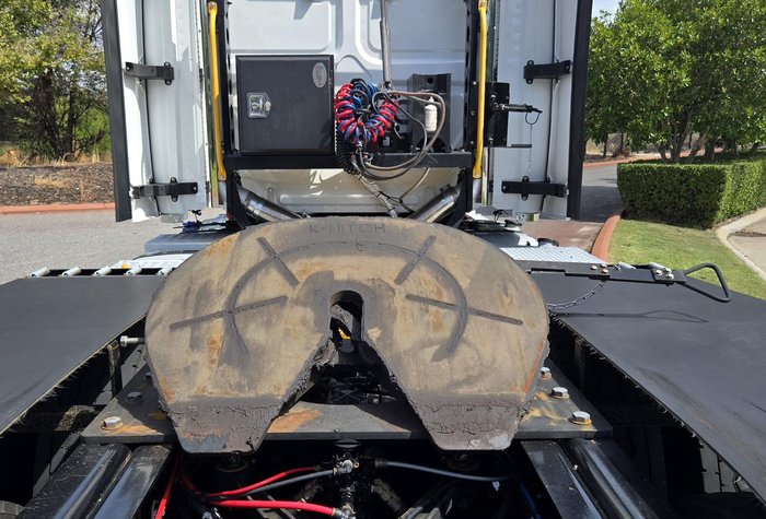 2022 Freightliner Cascadia WHITE