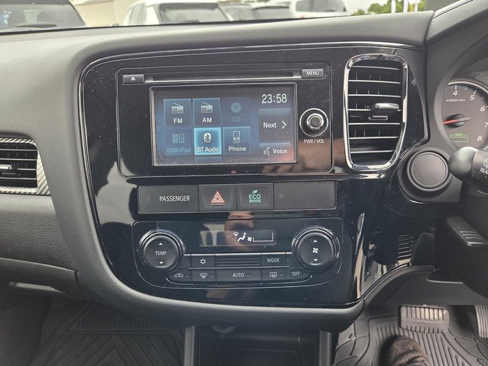 2015 Mitsubishi Outlander LS