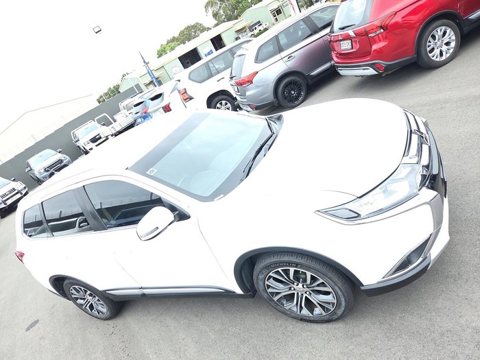 2015 Mitsubishi Outlander LS