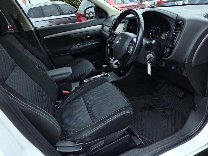 2015 Mitsubishi Outlander LS