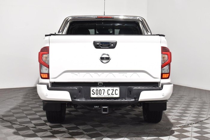 2023 Nissan Navara ST-X