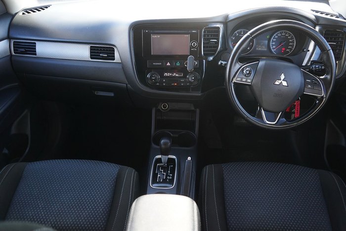 2016 Mitsubishi Outlander LS