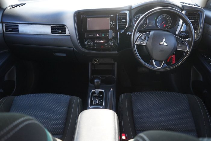 2016 Mitsubishi Outlander LS