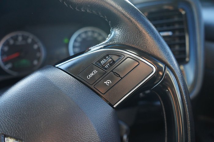 2016 Mitsubishi Outlander LS