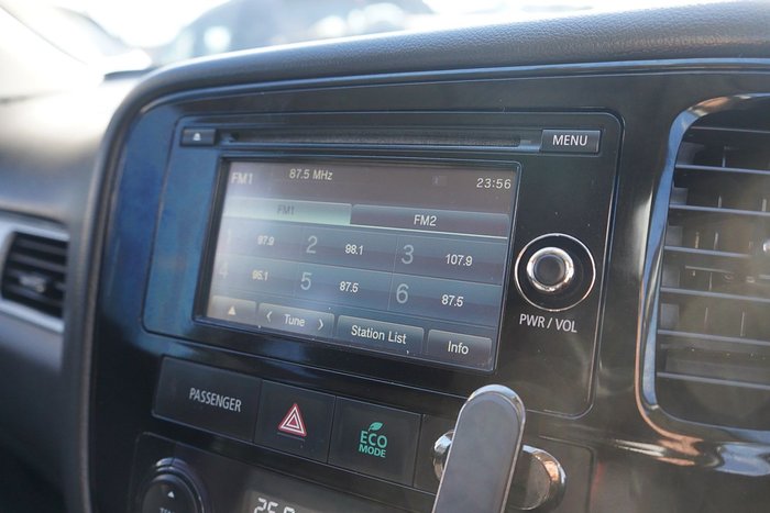 2016 Mitsubishi Outlander LS