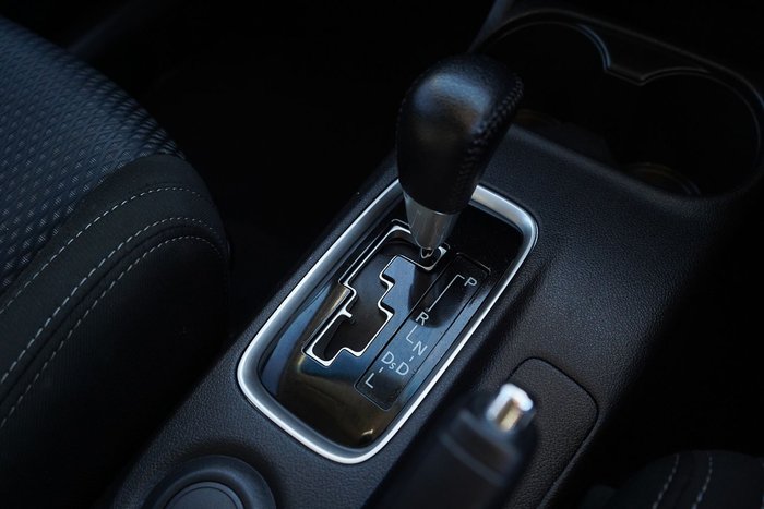 2016 Mitsubishi Outlander LS