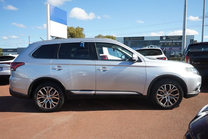 2016 Mitsubishi Outlander LS
