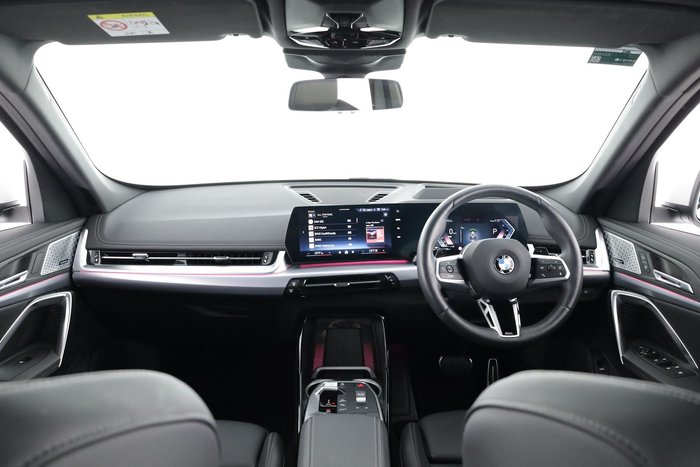 2025 BMW X1 xDrive20i M Sport