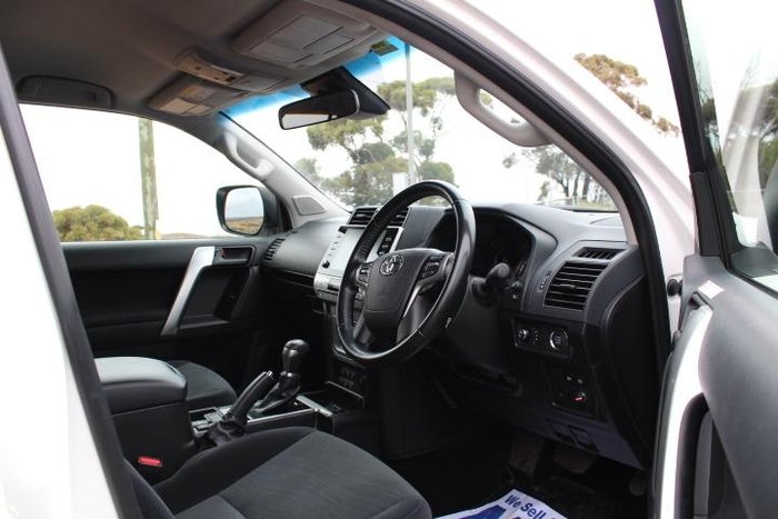 2023 Toyota Landcruiser Prado GXL