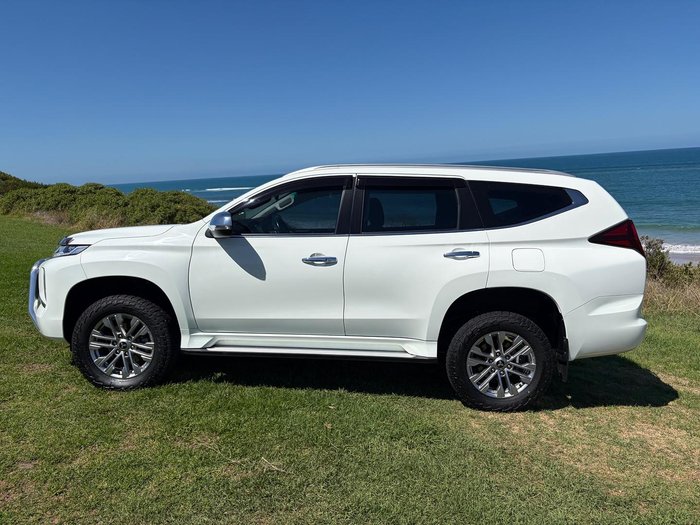 2020 Mitsubishi Pajero Sport GLX