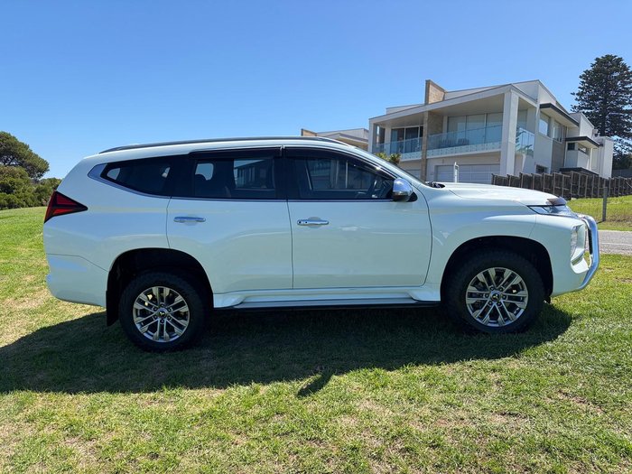 2020 Mitsubishi Pajero Sport GLX