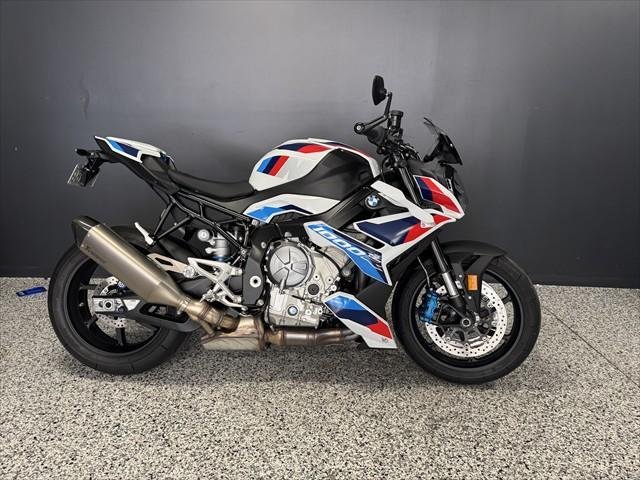 2023 BMW M 1000 R