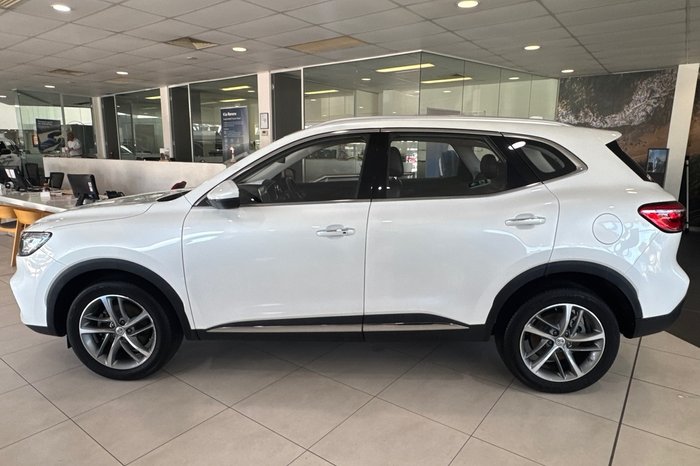 2022 MG HS Excite