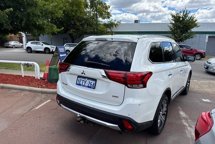 2015 Mitsubishi Outlander Exceed