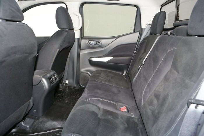 2020 Nissan Navara ST