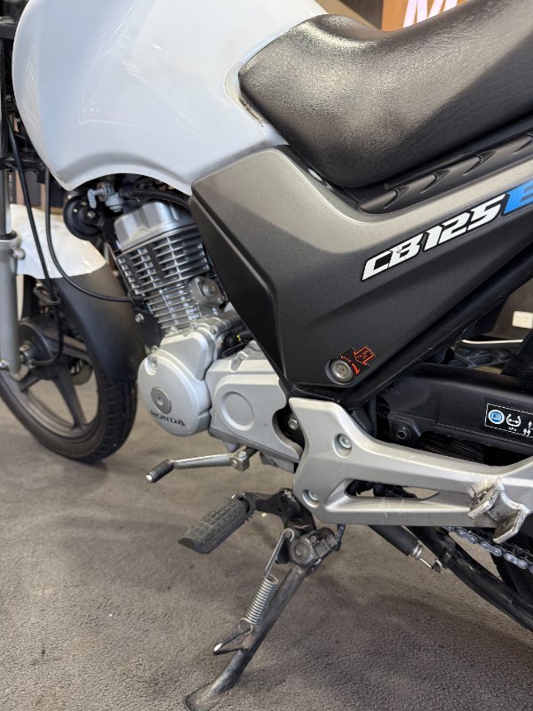 2014 Honda CB125E White