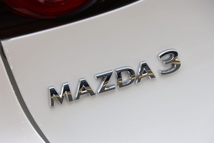 2025 Mazda 3 G20 Touring