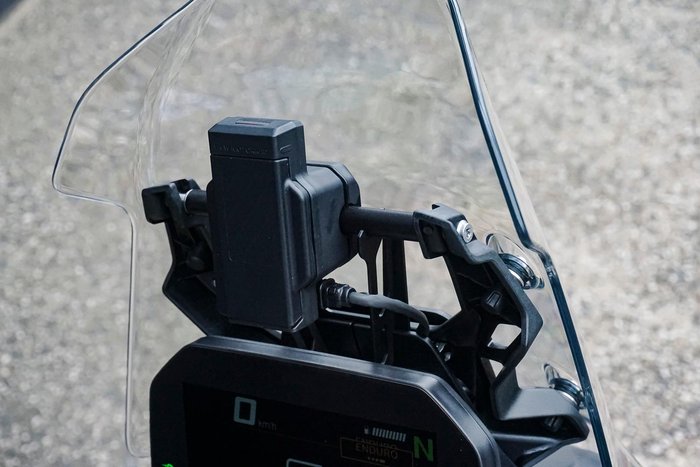 2025 BMW F 900 GS Enduro F 900 Yellow