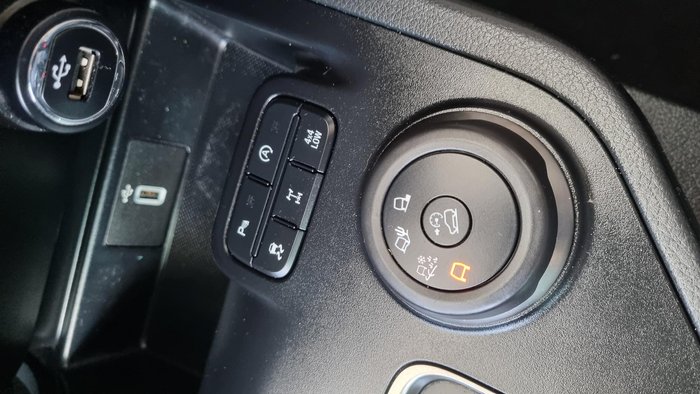 2020 Ford Everest Sport