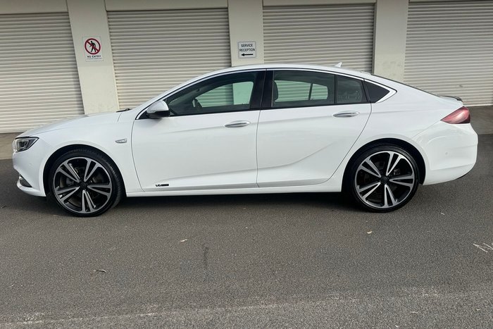 2018 Holden Calais V