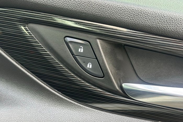 2018 Holden Calais V