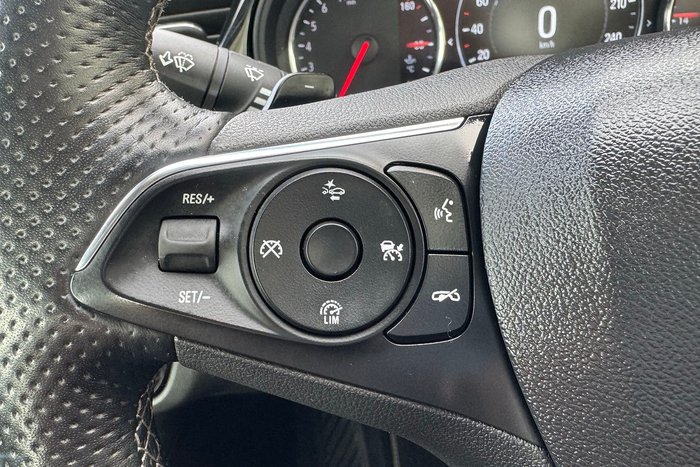 2018 Holden Calais V