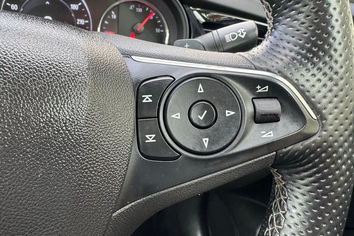 2018 Holden Calais V