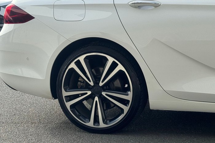 2018 Holden Calais V