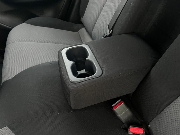 2021 Mitsubishi Triton GLX
