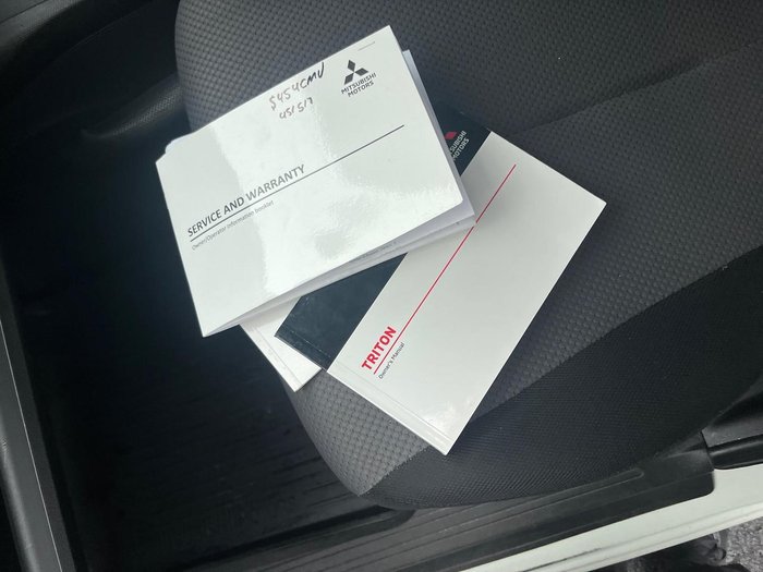 2021 Mitsubishi Triton GLX