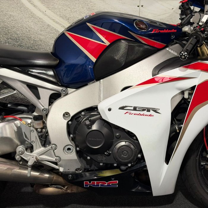 2010 Honda CBR1000RR (FIREBLADE) White