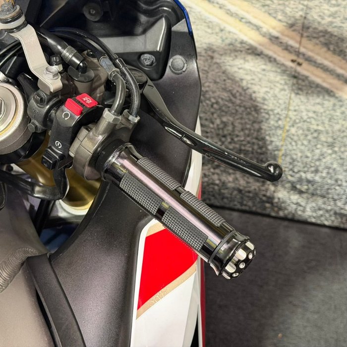 2010 Honda CBR1000RR (FIREBLADE) White