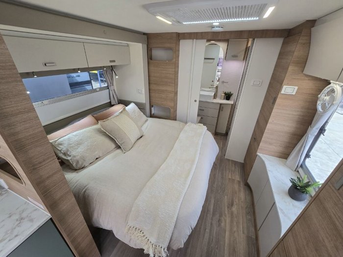 2025 JAYCO SILVERLINE 21.65-3.SL-MY25