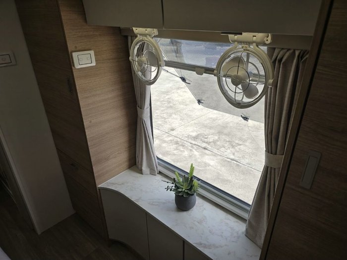 2025 JAYCO SILVERLINE 21.65-3.SL-MY25