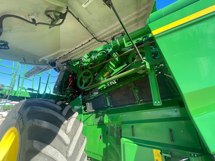 2022 John Deere X9 1000