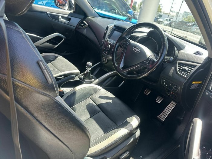 2014 Hyundai Veloster SR Turbo