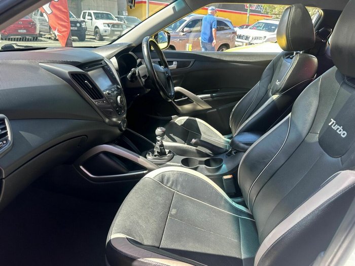 2014 Hyundai Veloster SR Turbo