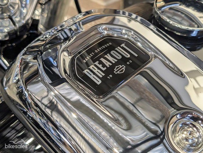 2025 Harley-Davidson Breakout 117 (FXBR) Softail Black