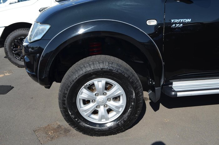 2012 Mitsubishi Triton GL-R