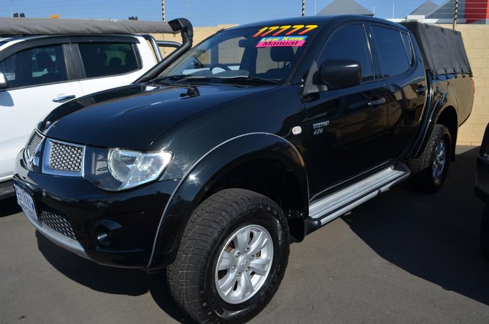 2012 Mitsubishi Triton GL-R