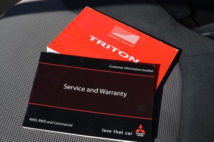 2012 Mitsubishi Triton GL-R