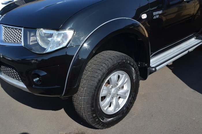 2012 Mitsubishi Triton GL-R