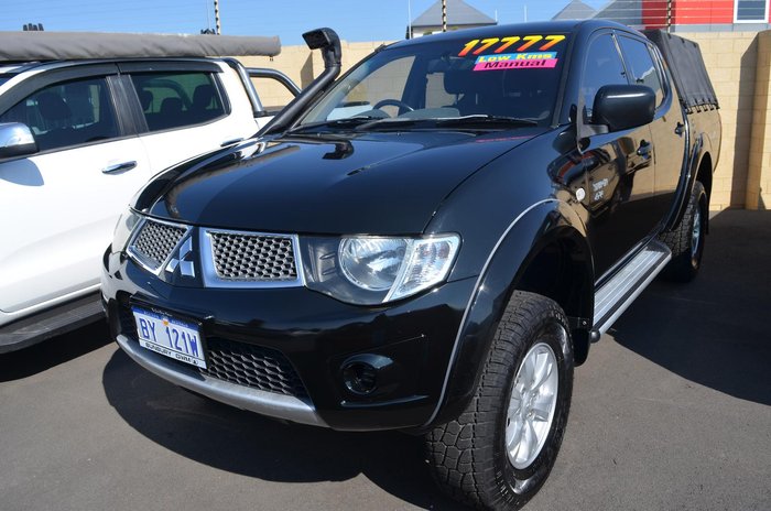 2012 Mitsubishi Triton GL-R