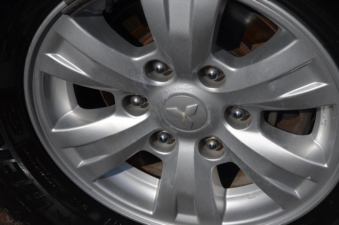 2012 Mitsubishi Triton GL-R