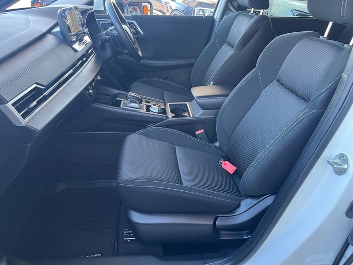 2023 Mitsubishi Outlander LS