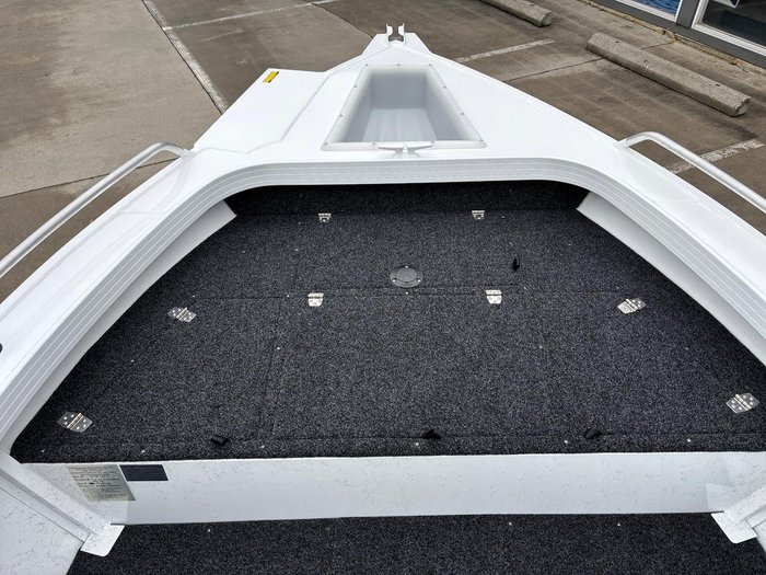 2026 QUINTREX 420 Renegade SC