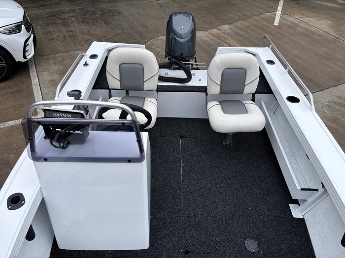 2026 QUINTREX 420 Renegade SC