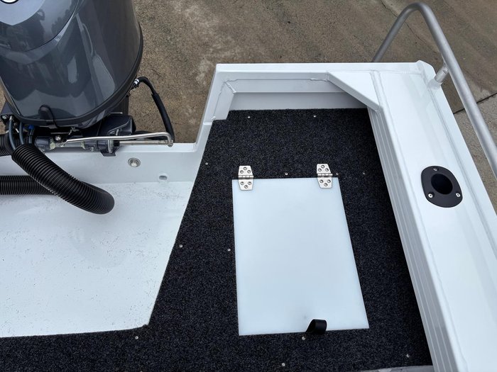 2026 QUINTREX 420 Renegade SC